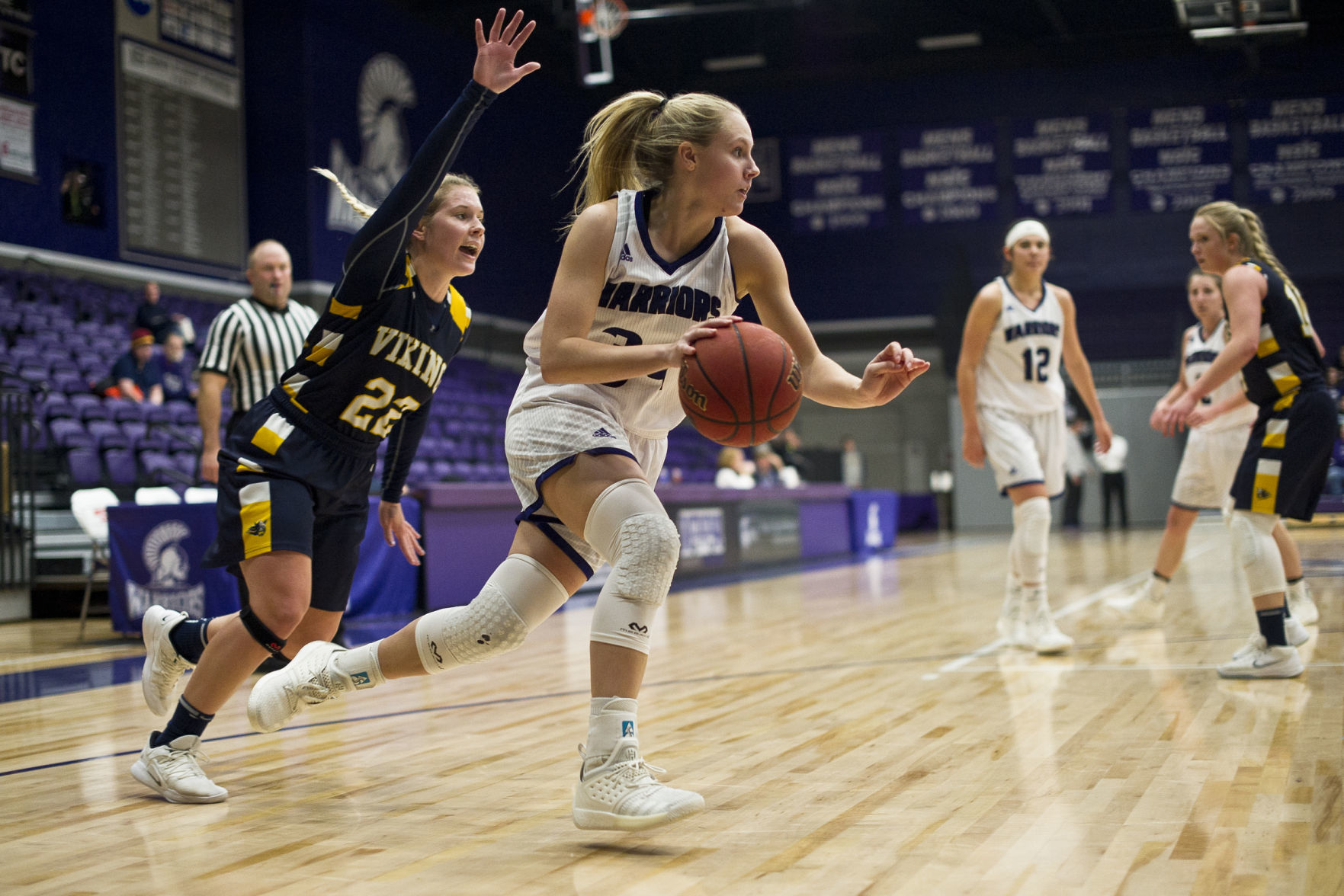 WSU v. Augustana 07